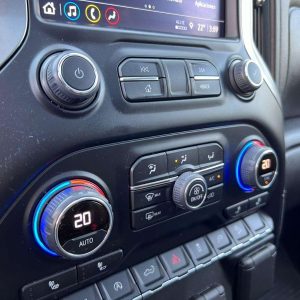 Chevrolet Silverado LT Trail full