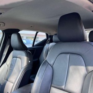 Volvo XC 40 T4 Momentum full