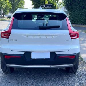Volvo XC 40 T4 Momentum full